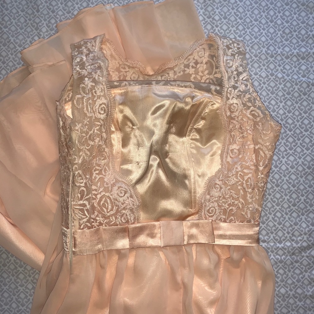 Prom Gown - Picture 3 of 7